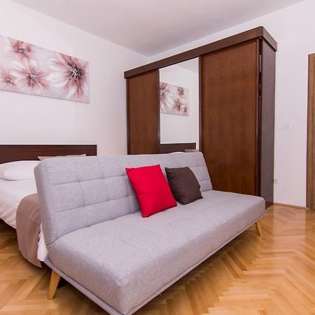Apartmani Mlacic Donji Okrug  ภายนอก รูปภาพ